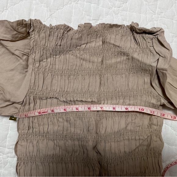 Cistar New York Light Beige Top is size Small - Picture 6 of 7